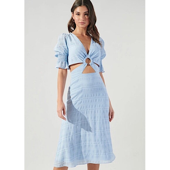 Sugarlips Dresses & Skirts - Sugarlips Del Mar O-Ring Cut Out Midi Dress - NWT